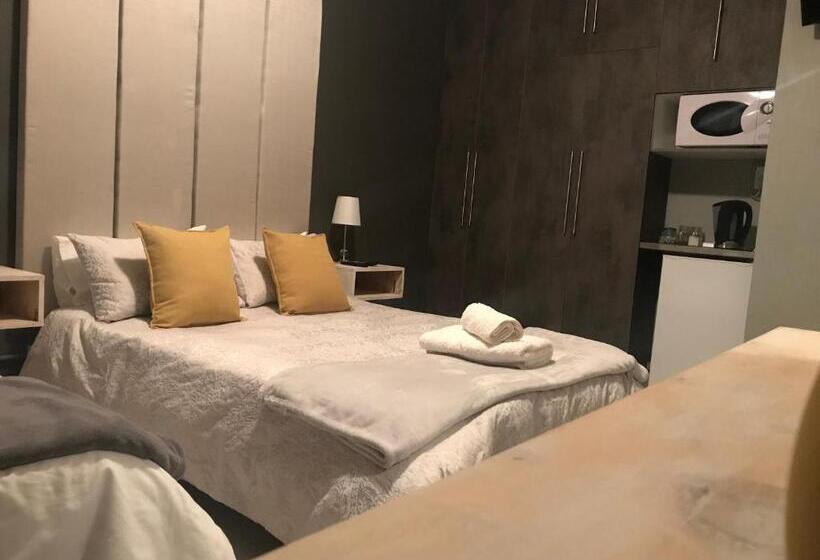 פנסיון La Benroy