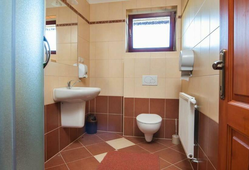 פנסיון Penzionharmonia Eu