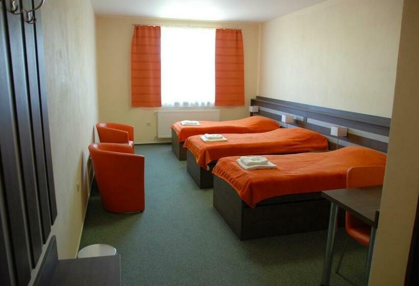 بنسيون Penzión Rocket Club