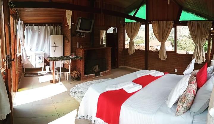 펜션 Pousada Chalé Cantinho Verde