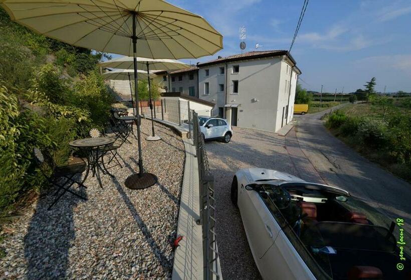 פנסיון Spagnoi Rooms