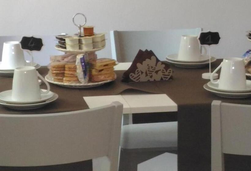 פנסיון Spagnoi Rooms