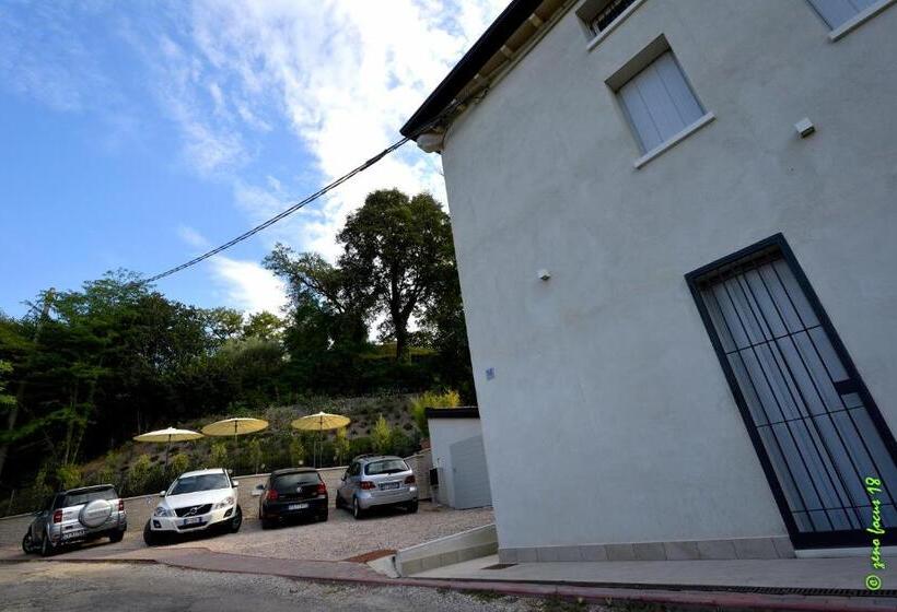 פנסיון Spagnoi Rooms