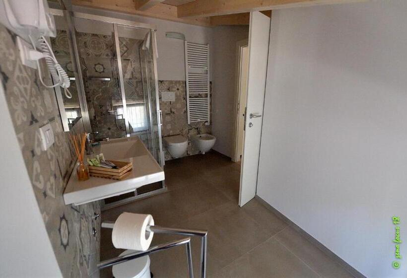 פנסיון Spagnoi Rooms