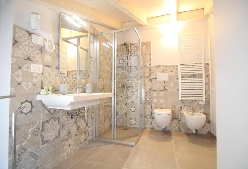 פנסיון Spagnoi Rooms