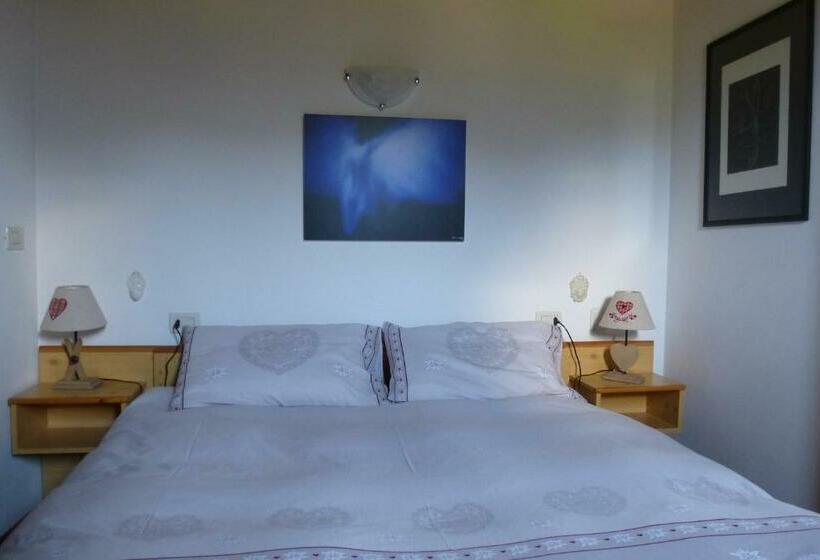 بنسيون Villa Genziana