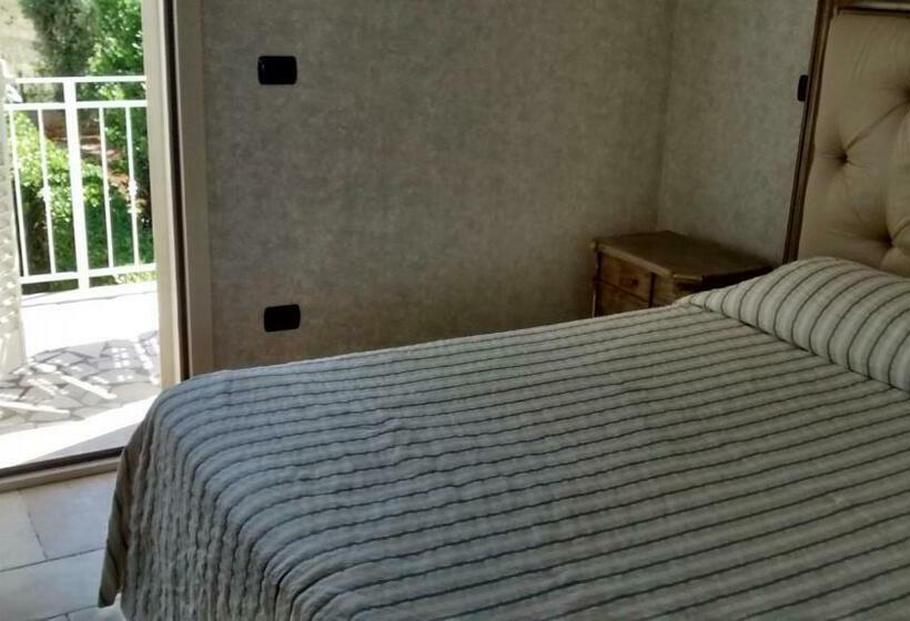 Lucrezia Apartments Con Piscina Nel Cuore Del Salento