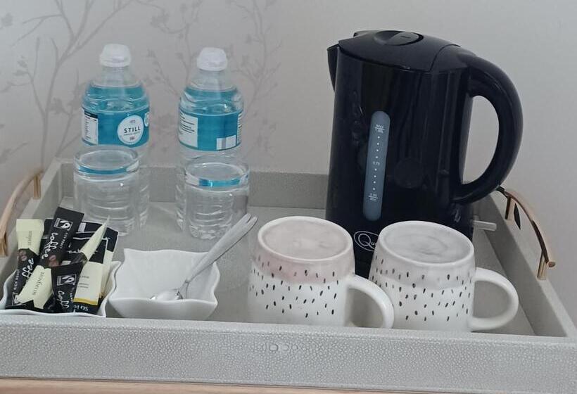 Woodpeckers Cottage B&b