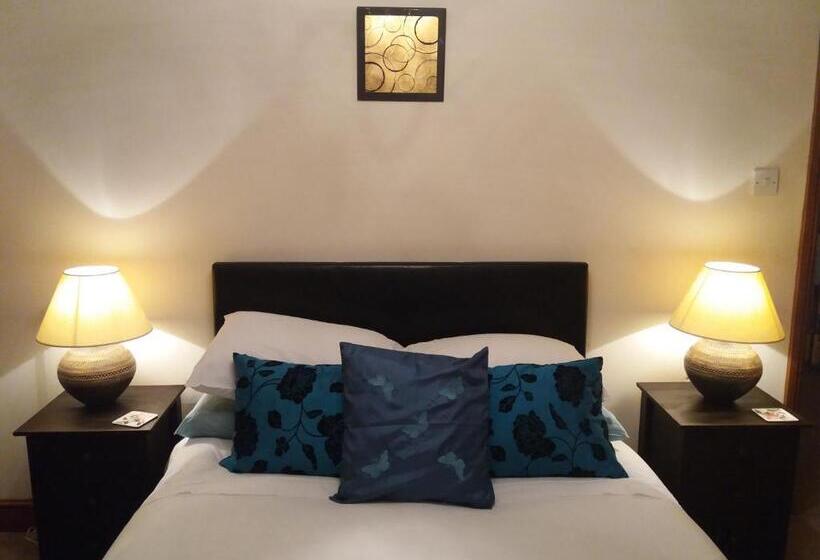 Woodpeckers Cottage B&b