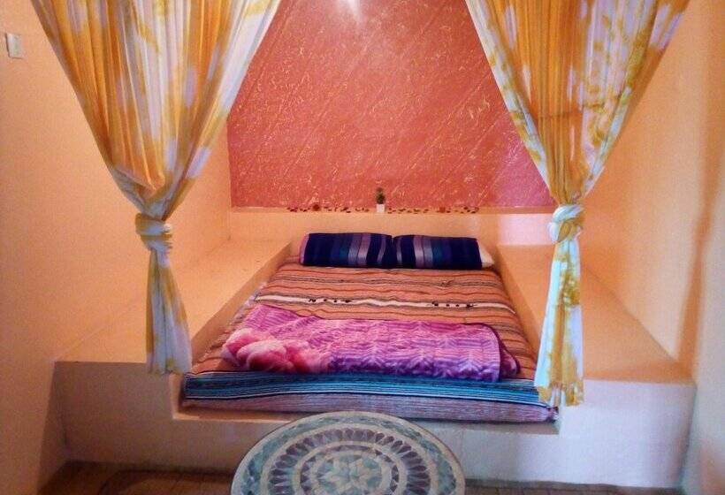 هاستل Auberge Aain Nakhla