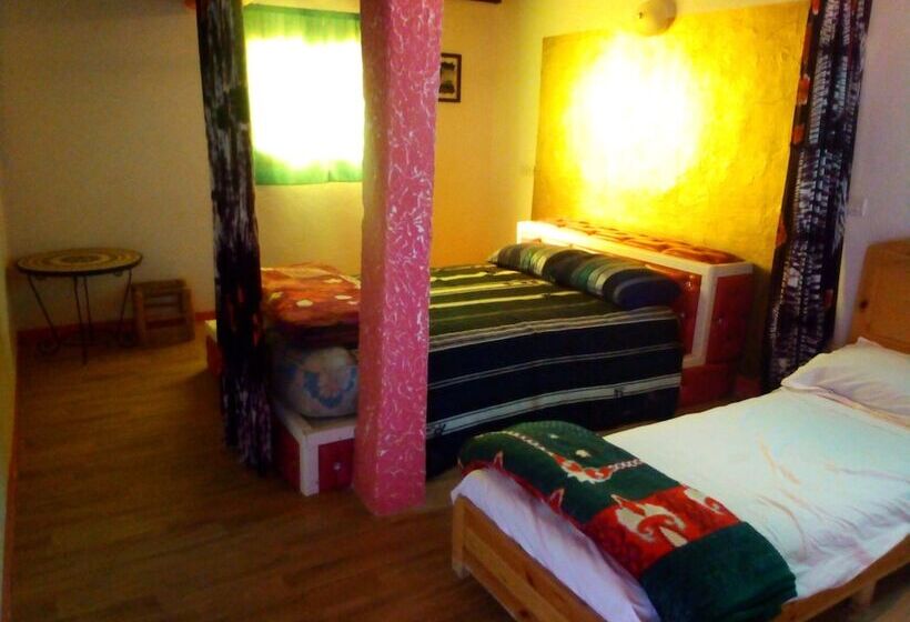 هاستل Auberge Aain Nakhla