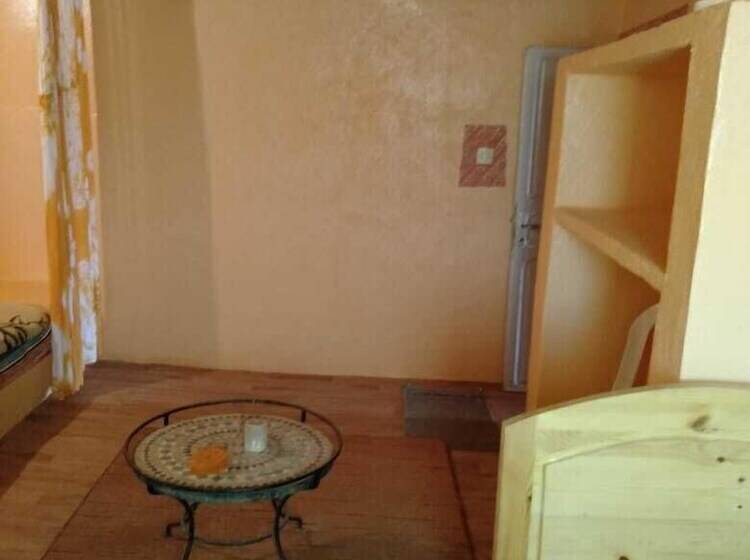 هاستل Auberge Aain Nakhla