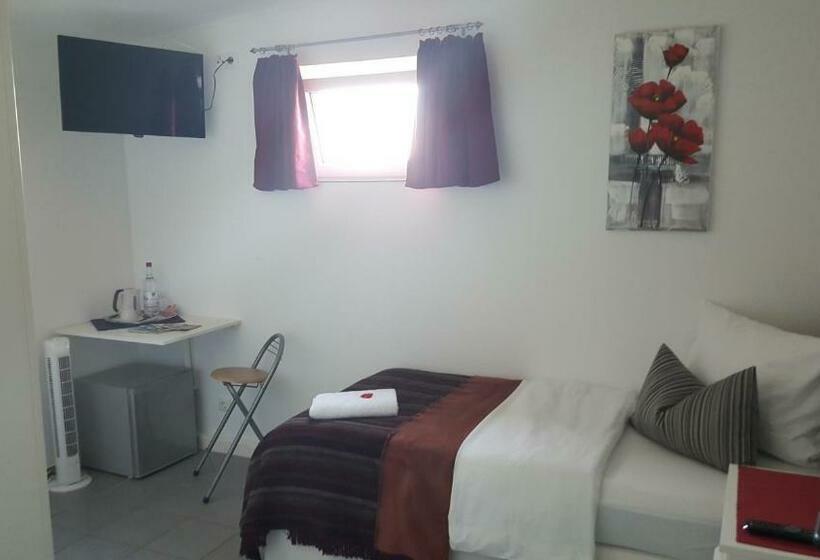 호스텔 Em Dorfkrug