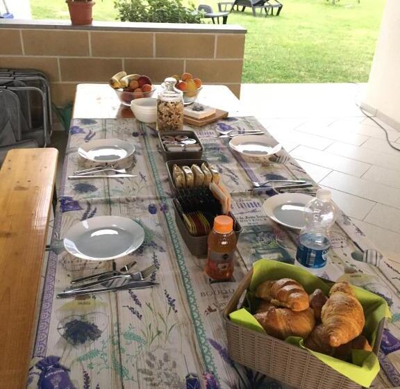 مبيت وإفطار A Cjase Di Sandra