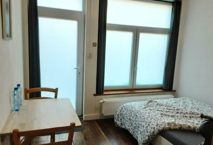 Bed and Breakfast Au 49