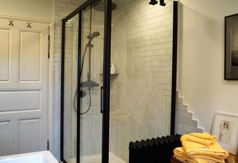 צימר Domaine De Saint Loth