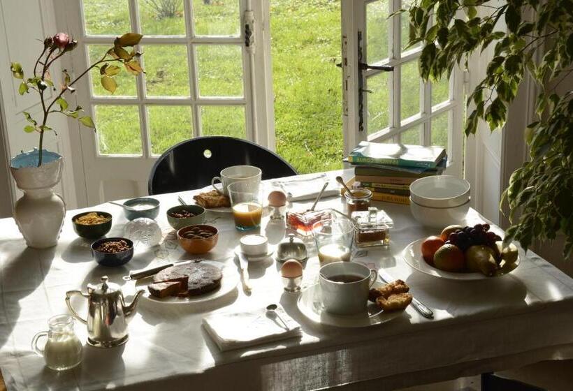 민박 Domaine De Saint Loth