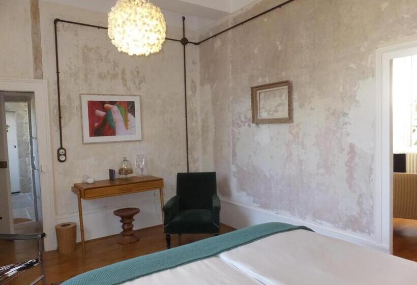 צימר Domaine De Saint Loth