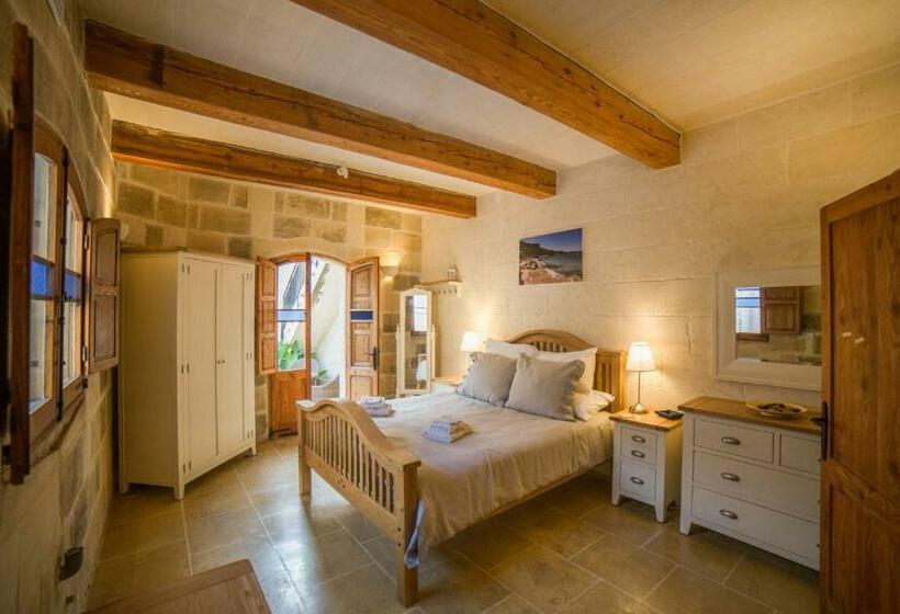 تختخواب و صبحانه Gozo Spirit