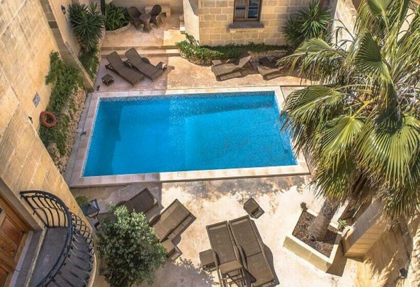 تختخواب و صبحانه Gozo Spirit