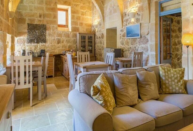 تختخواب و صبحانه Gozo Spirit