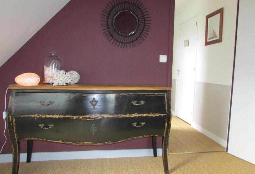 تختخواب و صبحانه L Agapanthe