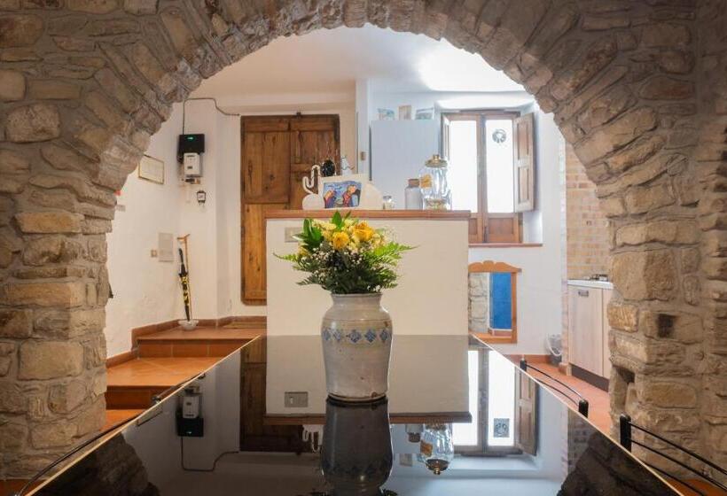 민박 La Casa Di Penelope & Cirene