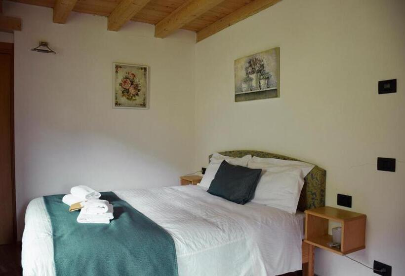 مبيت وإفطار La Tana Del Tasso Rooms&breakfast