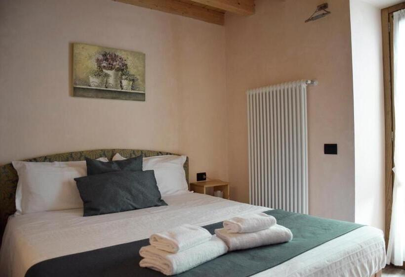 مبيت وإفطار La Tana Del Tasso Rooms&breakfast