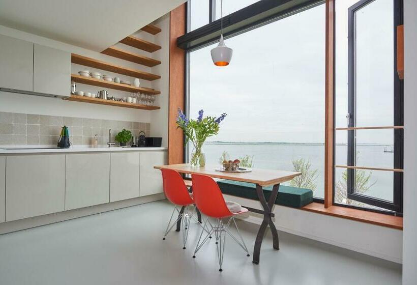 تختخواب و صبحانه Lake View Apartment Amsterdam