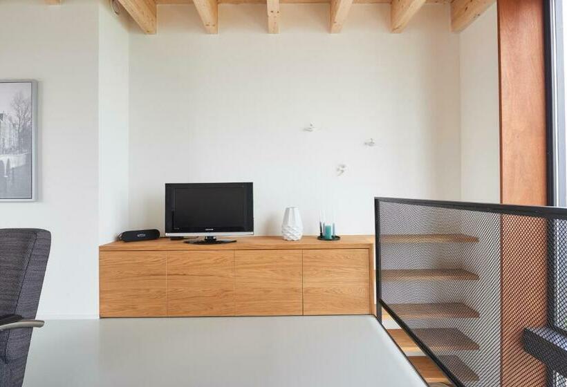 تختخواب و صبحانه Lake View Apartment Amsterdam