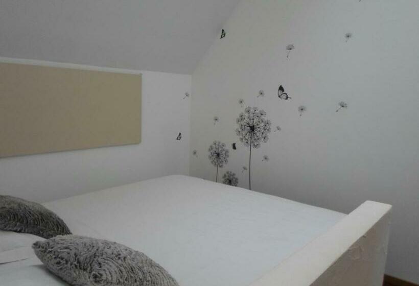 민박 Les Colombes De La Baie Du Mont Saint Michel