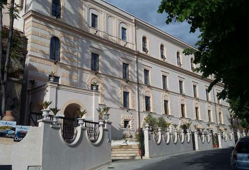 ベッドアンドブレックファースト Palazzo Moraschi Subiaco