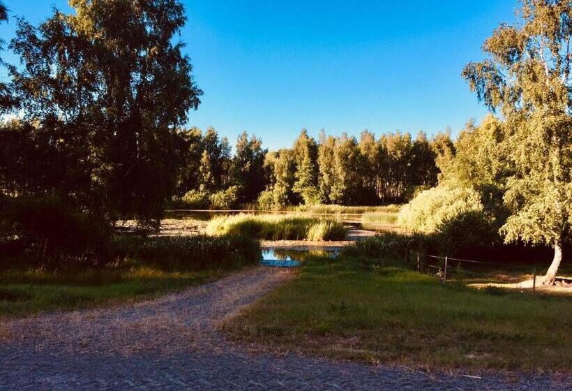 مبيت وإفطار Sjöborg Säng & Bassäng