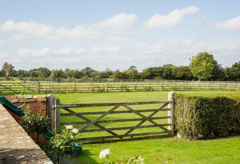 민박 Smallbrook Cottage