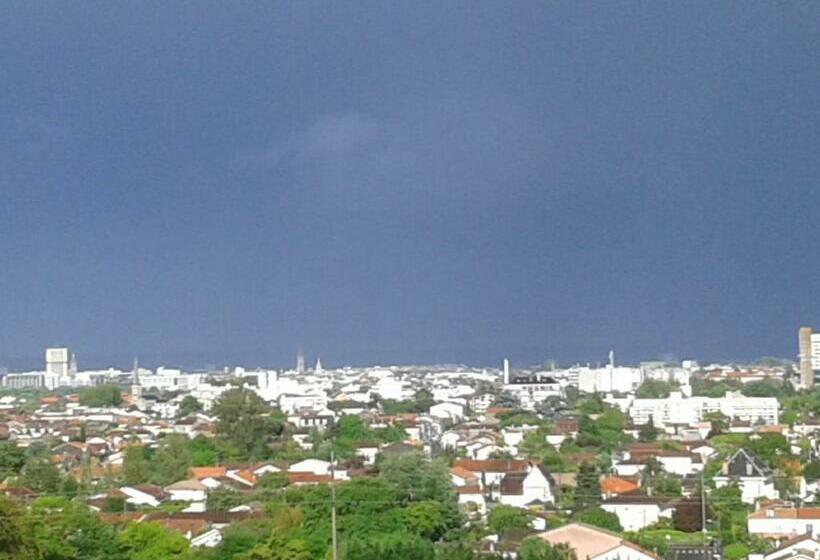 צימר Bohème Chic Trama Direct Aéroport Et Bordeaux Centre Station Alfred De Vigny 4mn De L Appartement Pa