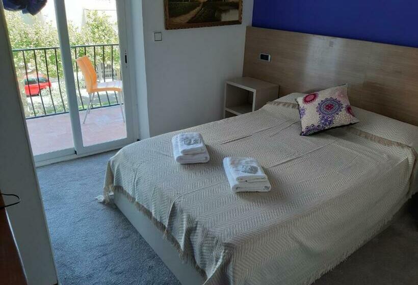 هاستل Hostal Can Salvado