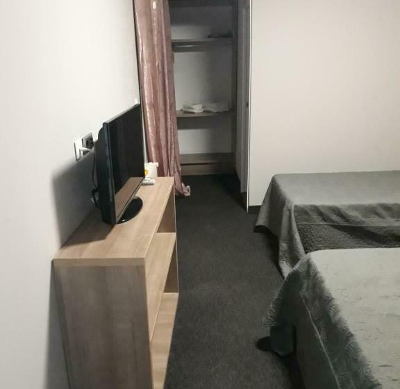 هاستل Hostal Can Salvado