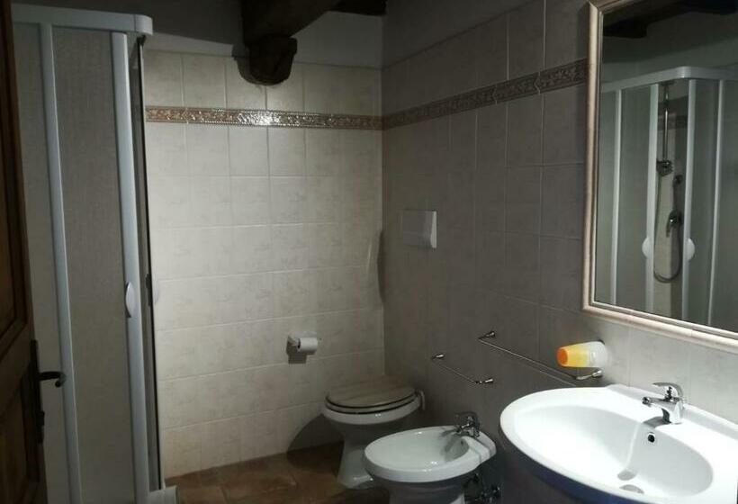 בית מלון כפרי Agriturismo Le Cascine