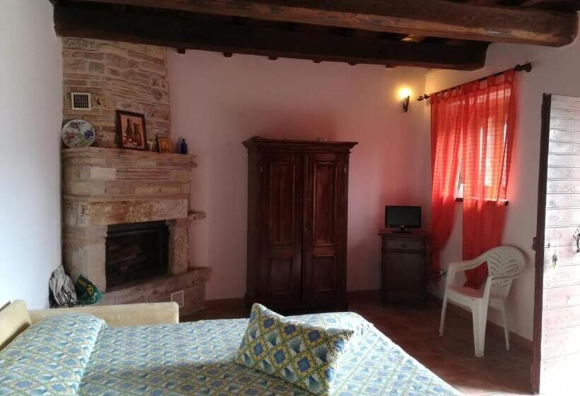 בית מלון כפרי Agriturismo Le Cascine