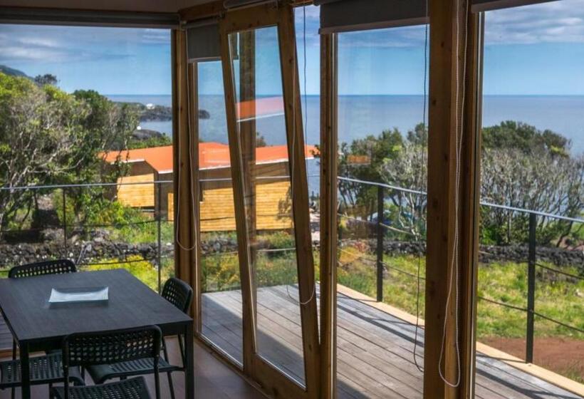 هتل Intact Farm Resort