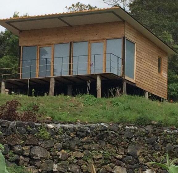 هتل Intact Farm Resort