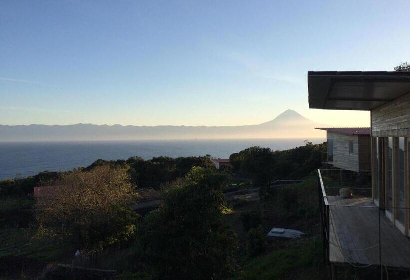 هتل Intact Farm Resort