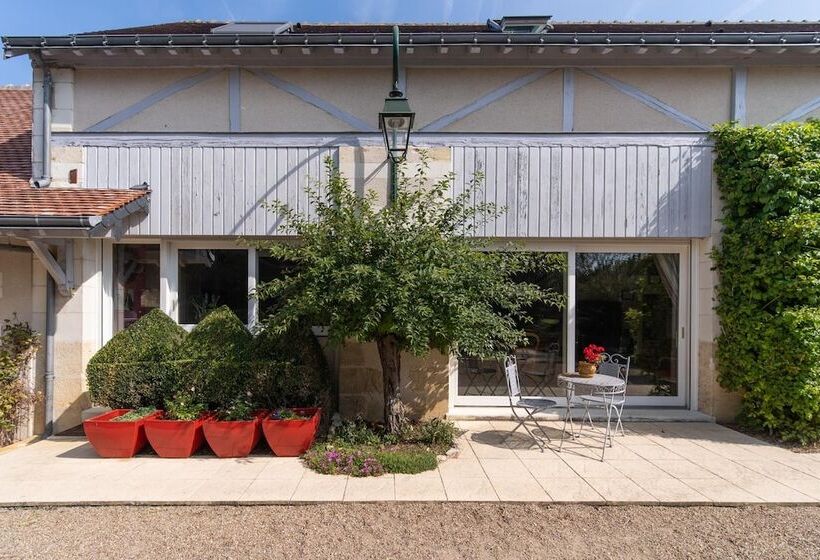 ベッドアンドブレックファースト Le Clos De La Rousselière B And B