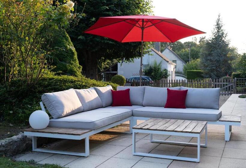 ベッドアンドブレックファースト Le Clos De La Rousselière B And B