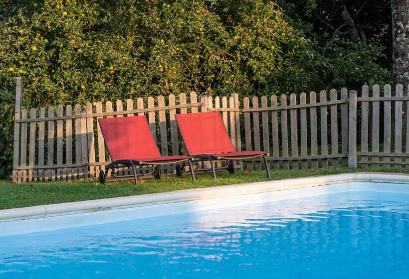 ベッドアンドブレックファースト Le Clos De La Rousselière B And B