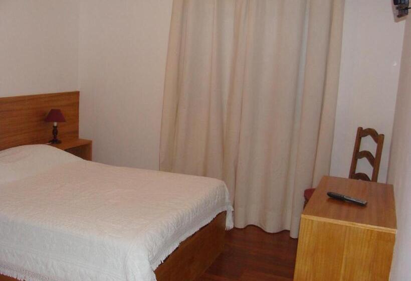 Пансион Alojamento Local Lindo Verde