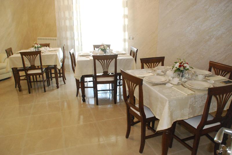 פנסיון Daphnae House