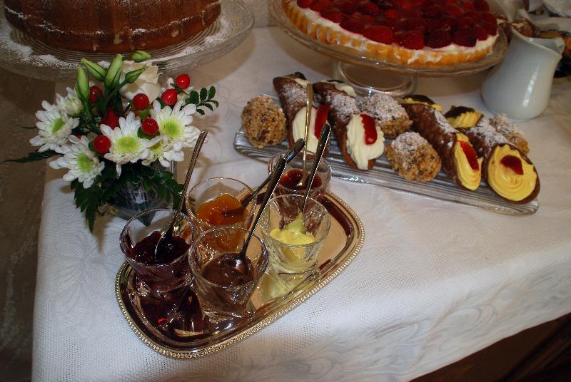 פנסיון Daphnae House