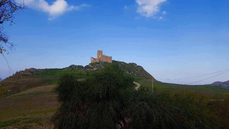 פנסיון Daphnae House